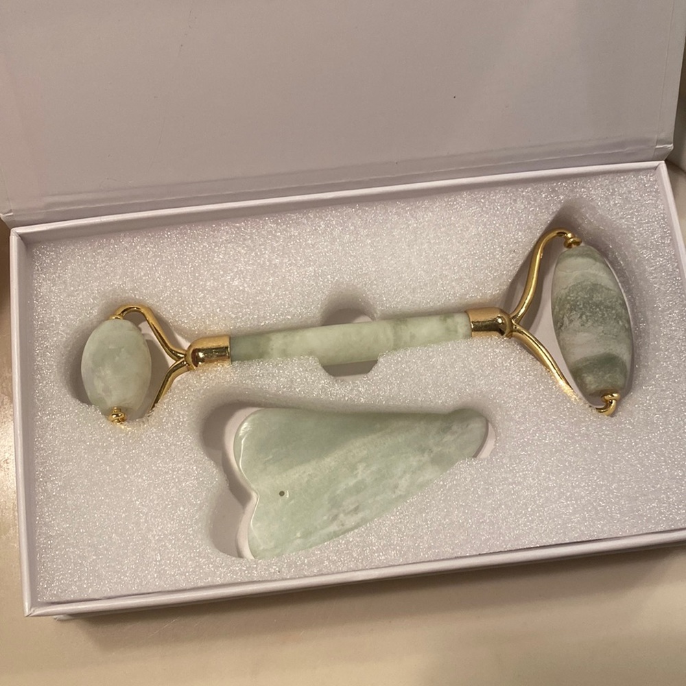 Jade Roller Gua Sha Message Set